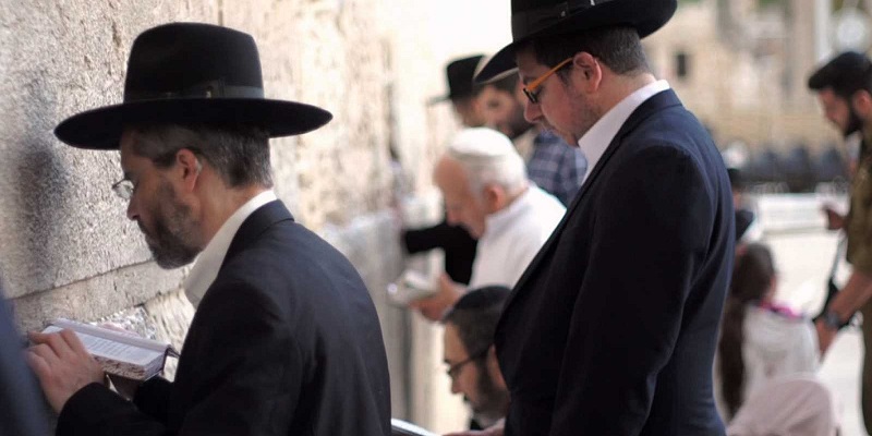 De judío a cristiano evangélico, y treinta y dos años después, católico