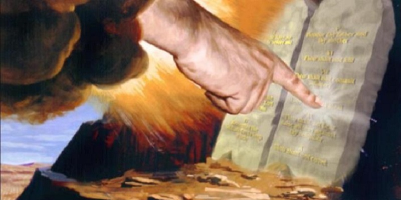 Los Diez mandamientos en la Iglesia
